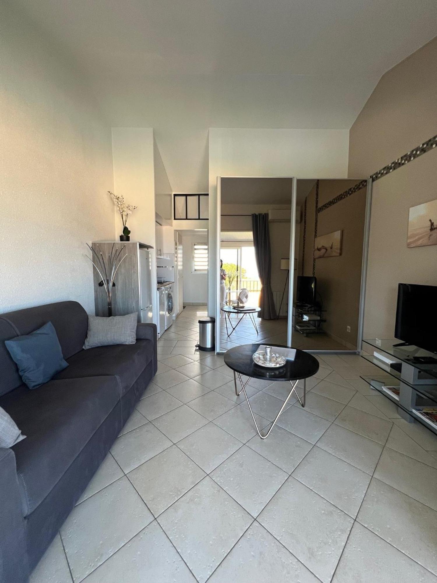 Appartement vue mer golfe de Saint-Tropez Cogolin Extérieur photo